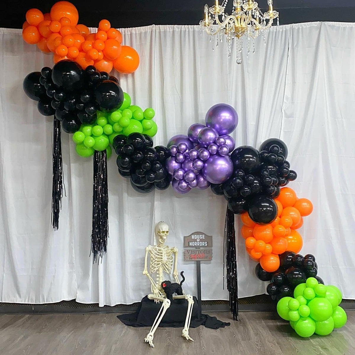 Halloween Balloon Garland Arch Kit with Black Green Metallic Purple Balloons Spider Balloons for Halloween Theme Party Background Classroom Decorations Party Supply